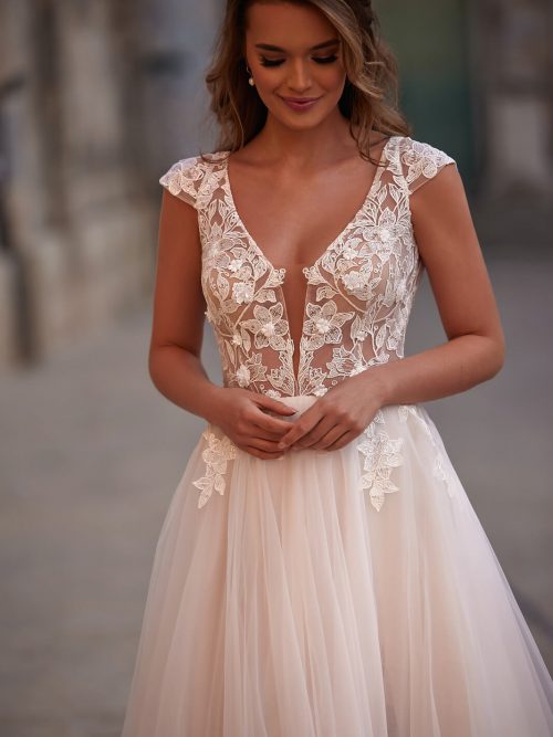 Hochzeitskleid Brautkleid mit Spitze und Glitzer