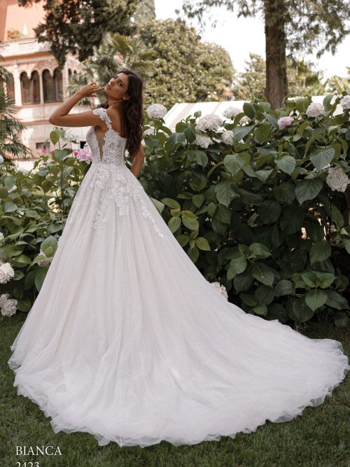 Alternative view of Brautkleid 180