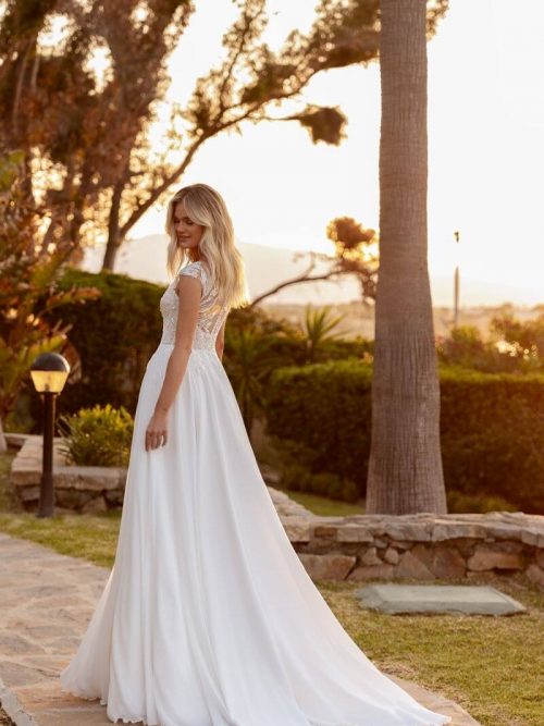 Alternative view of Brautkleid 176