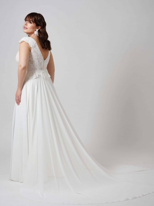 Alternative view of Brautkleid Curvy-Kollektion 76