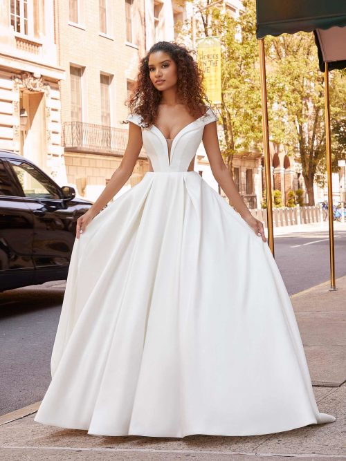 Schlichtes Brautkleid