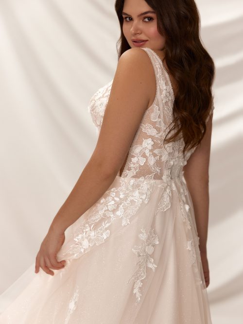 Curvybrautkleid, Hochzeitskleid